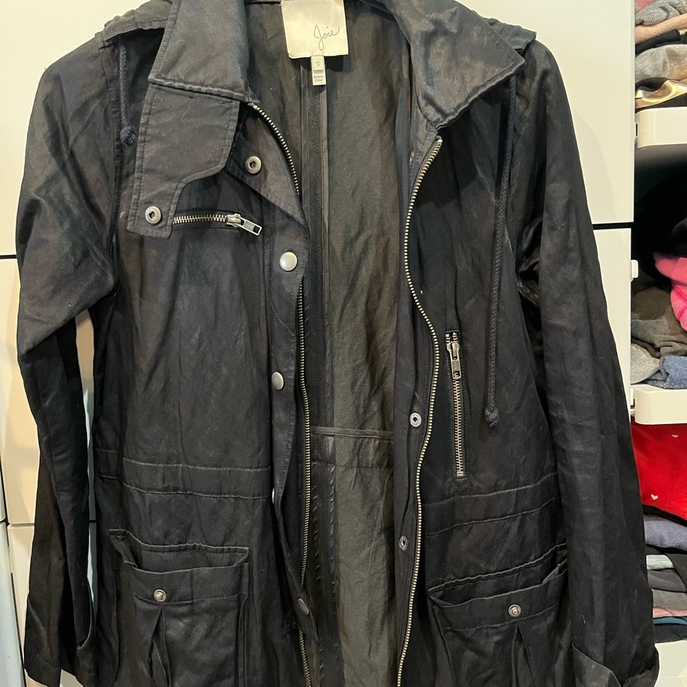 Lightweight like new Joie black jacket